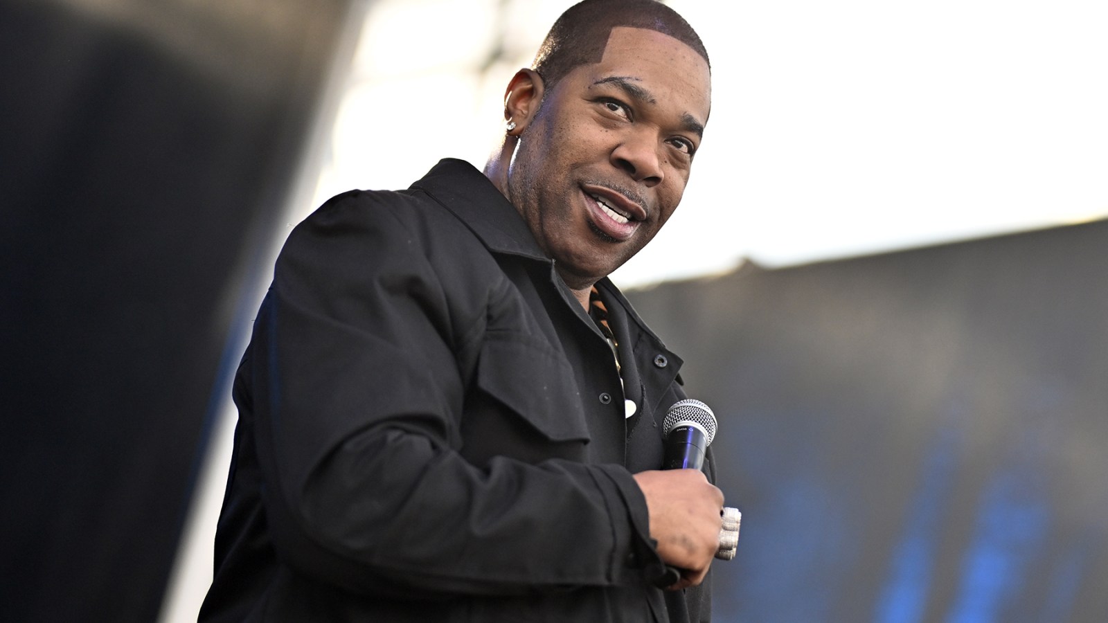 Busta Rhymes vuole che J Dilla riceva i suoi fiori
