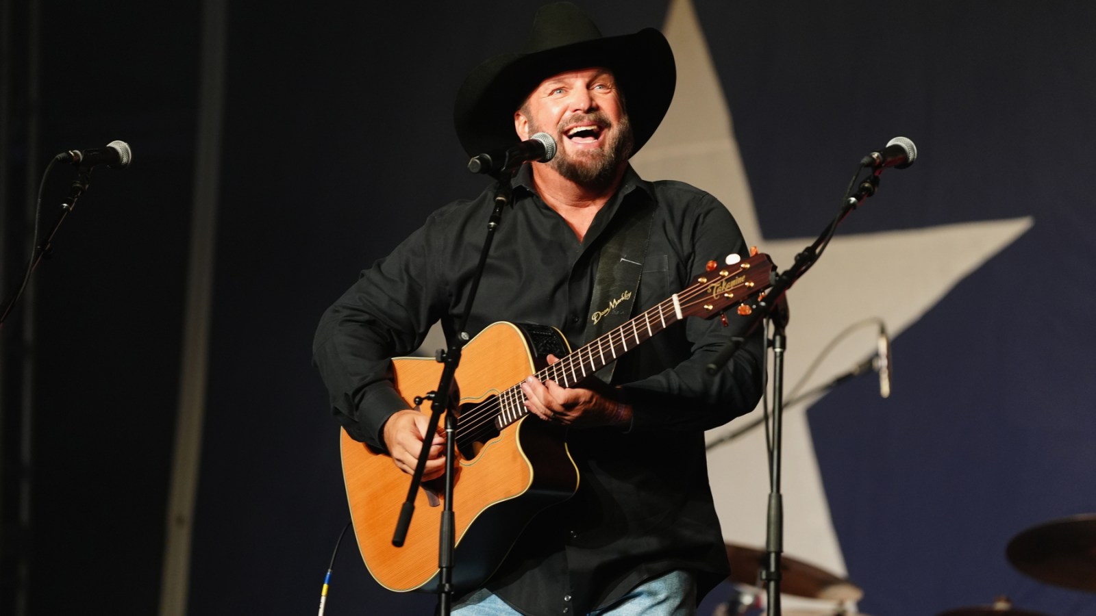 Garth Brooks torna a casa: Tulsa trema per tre notti di pura magia country