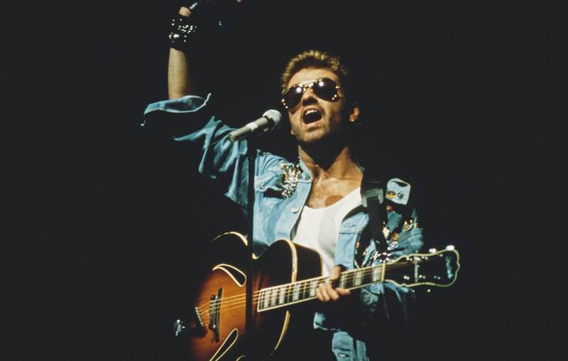 George Michael, la chitarra di 'Faith' all'asta: scoppia la guerra in famiglia