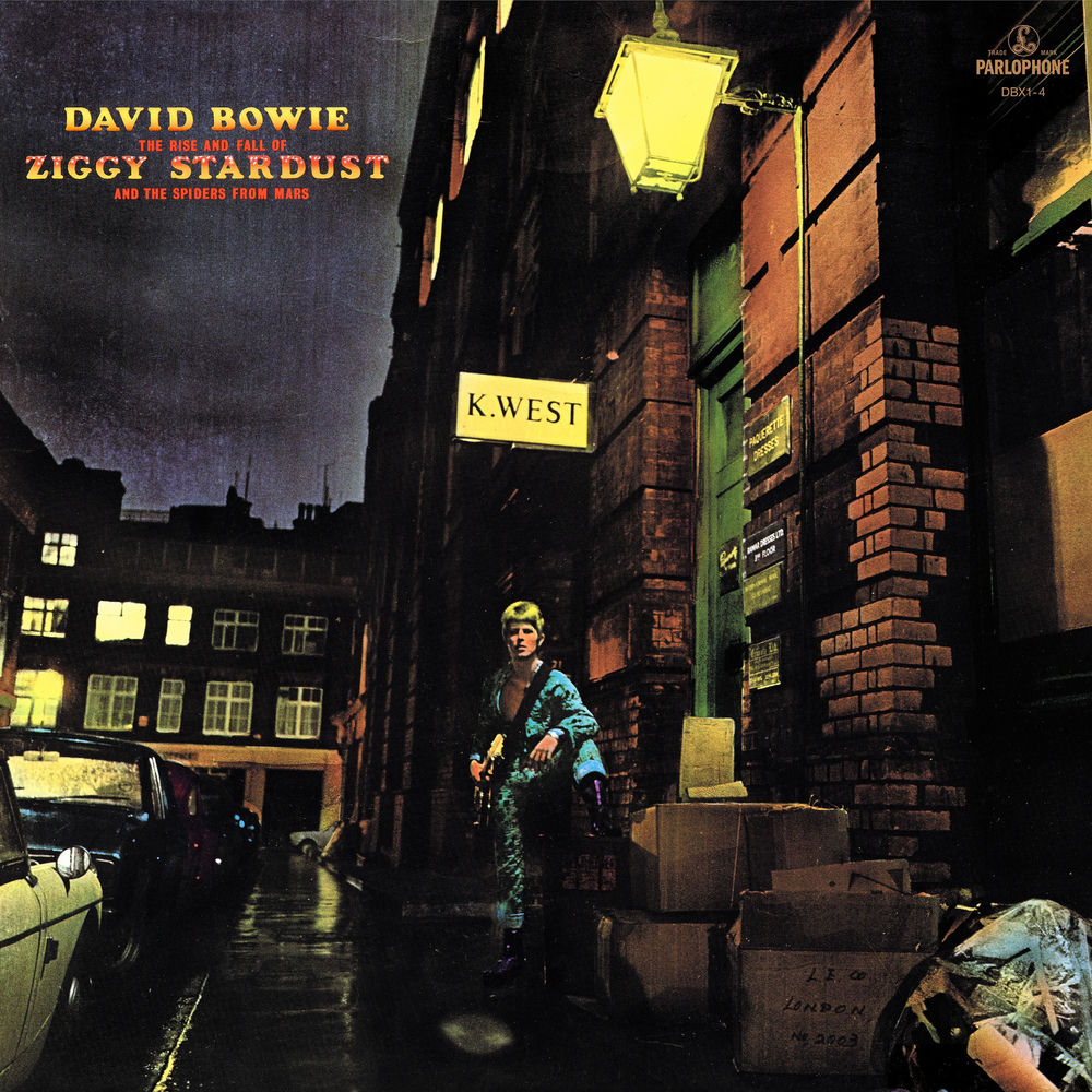 Il mito caduto sulla Terra: la transfigurazione cosmica di David Bowie in Ziggy Stardust