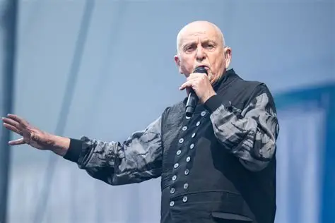 Buscadero 502: i 500 dischi che cambiano la vita e un ottobre di concerti imperdibili
